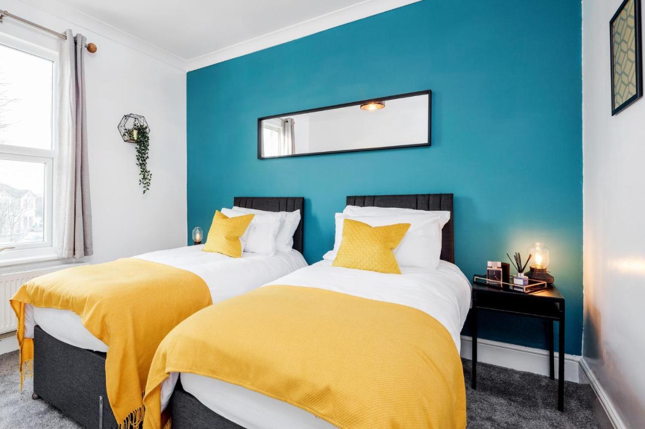 Business & Leisure 2 Bedroom & Parking By Damask Homes イルフォード エクステリア 写真